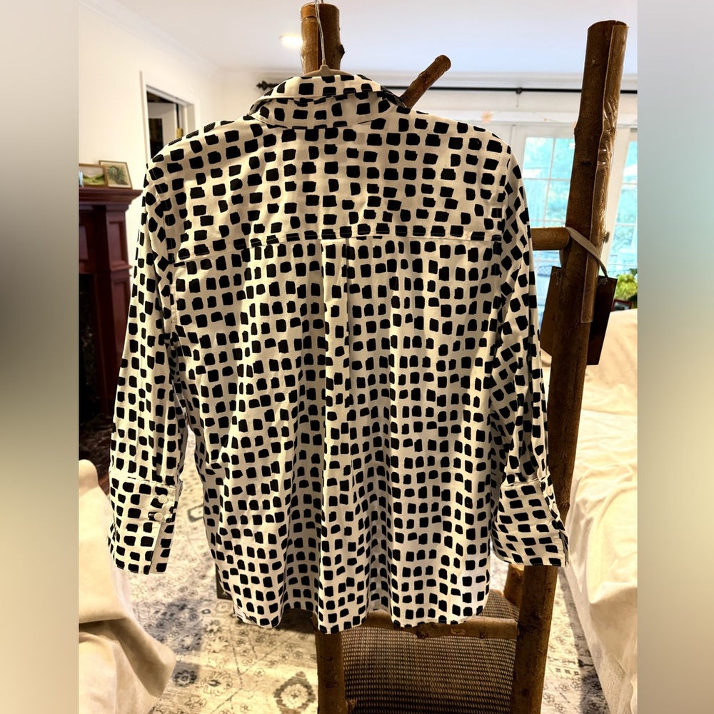 Chico's Monochrome Square Pattern Top - image 5